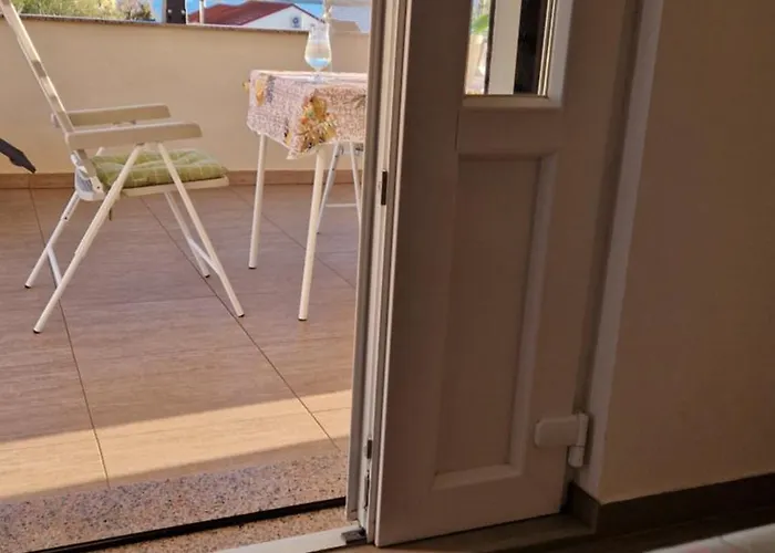 Na Otoku Krku Blizu Plaze * Čižići