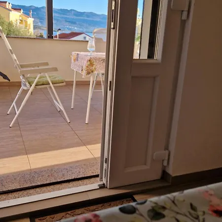 Na Otoku Krku Blizu Plaze * Čižići