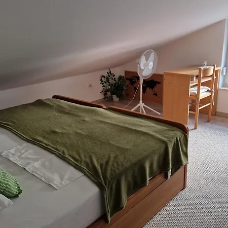 Na Otoku Krku Blizu Plaže Apartmán