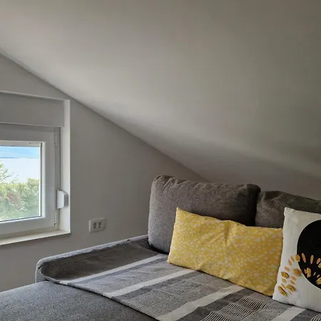 Na Otoku Krku Blizu Plaze Apartment Čižići