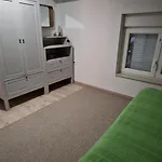Na Otoku Krku Blizu Plaze Čižići